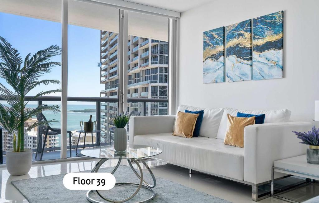 MVR - Luxury Vibes Above the City, Miami