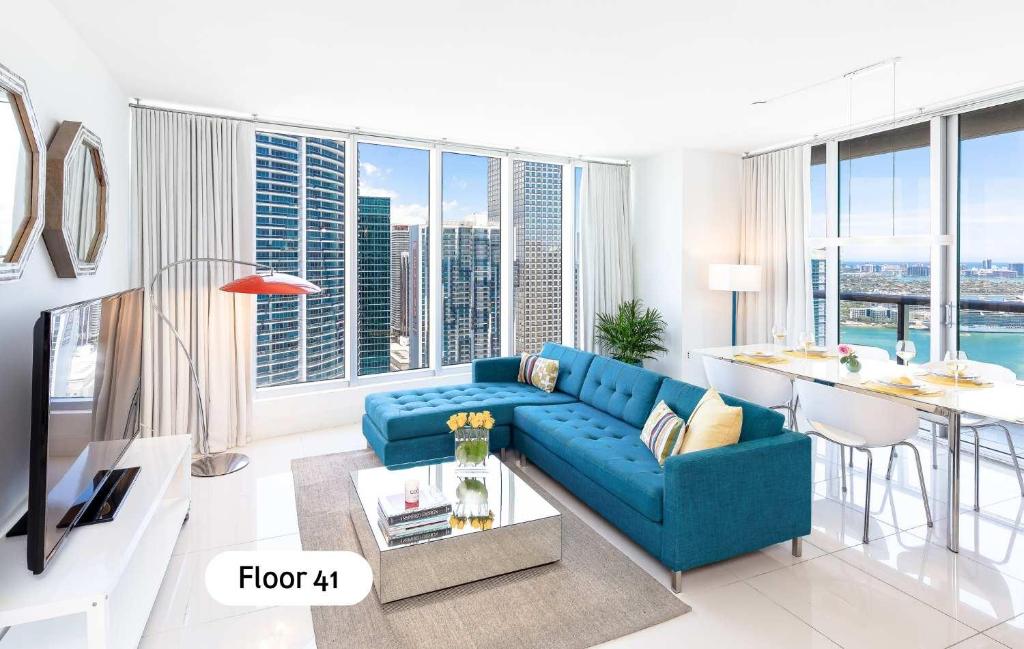 MVR - Corner Balcony Ocean & River Views, Miami