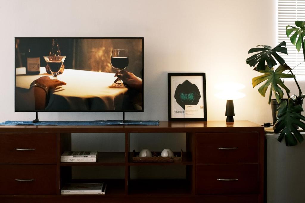 Bright, Calm & Work-Ready Space - Eventually Stay, Ho Či Minovo Město