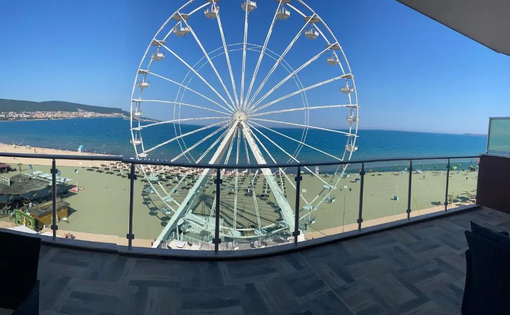 Briz Beach apartments - section B, hotel in Sunny Beach