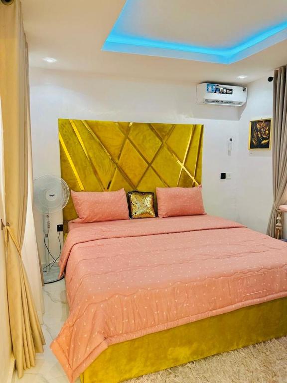 Guarantee Properties, Oke-Aro