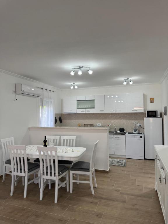 Lukic Guest house - 2