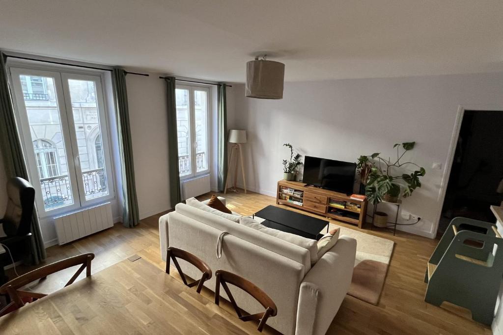 T3 bright and quiet 2 steps Montmartre Batignolles - 2