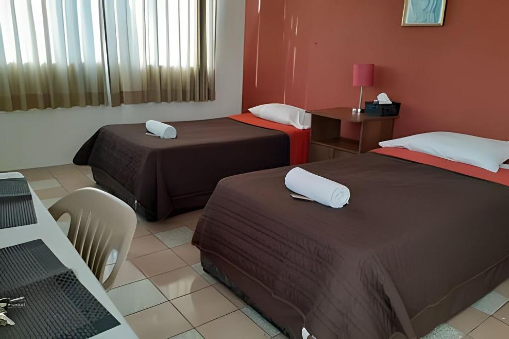 Suite Azalea, cocineta, baño privado, ubicación, Tepic