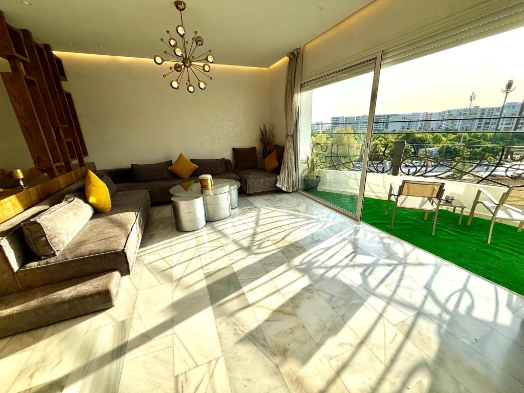 Appartement avec vue sur Parc champs de course et Wifi 200 Mo, Oulad Akkou