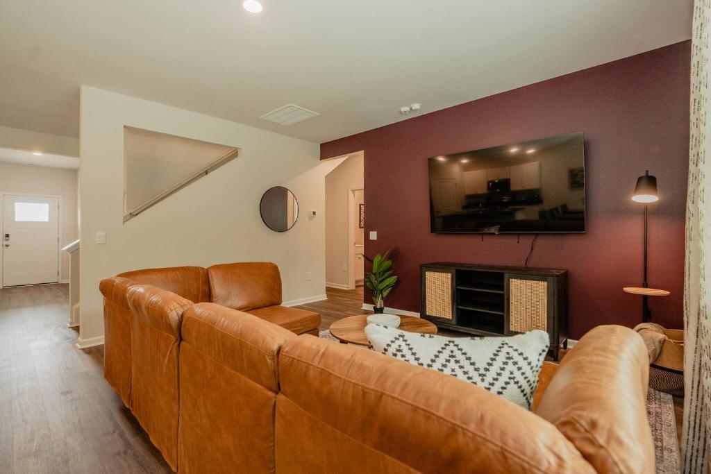 5BR/3B, Sleeps 13, Pets+, Garage - Maroon, Scotts Hill