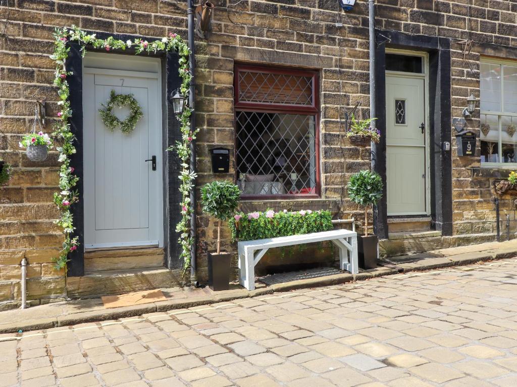 The Snug on the Cobbles, Keighley