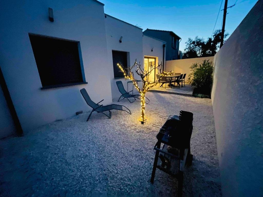 Instant Janin - Logement T3 climatisé plain pied avec jardin - 2
