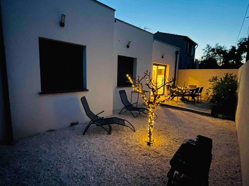 Instant Janin - Logement T3 climatisé plain pied avec jardin - 3