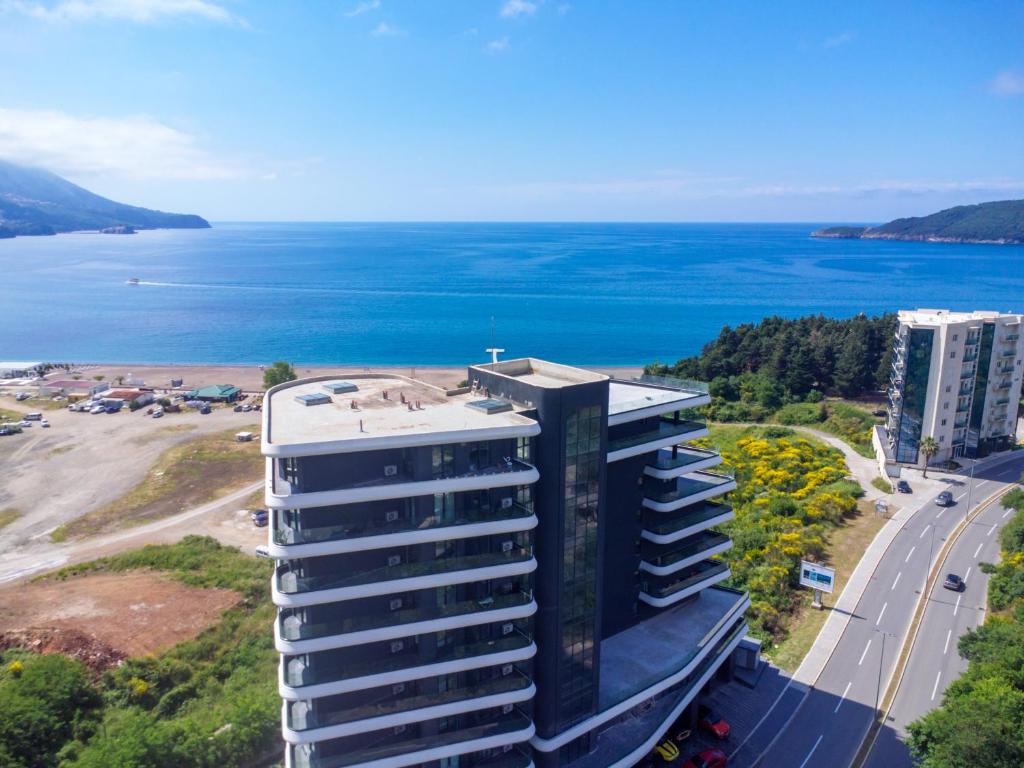 Bellemond Hotel & Residences - 4