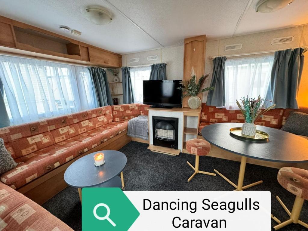 Dancing Seagulls Caravan, Clacton-on-Sea