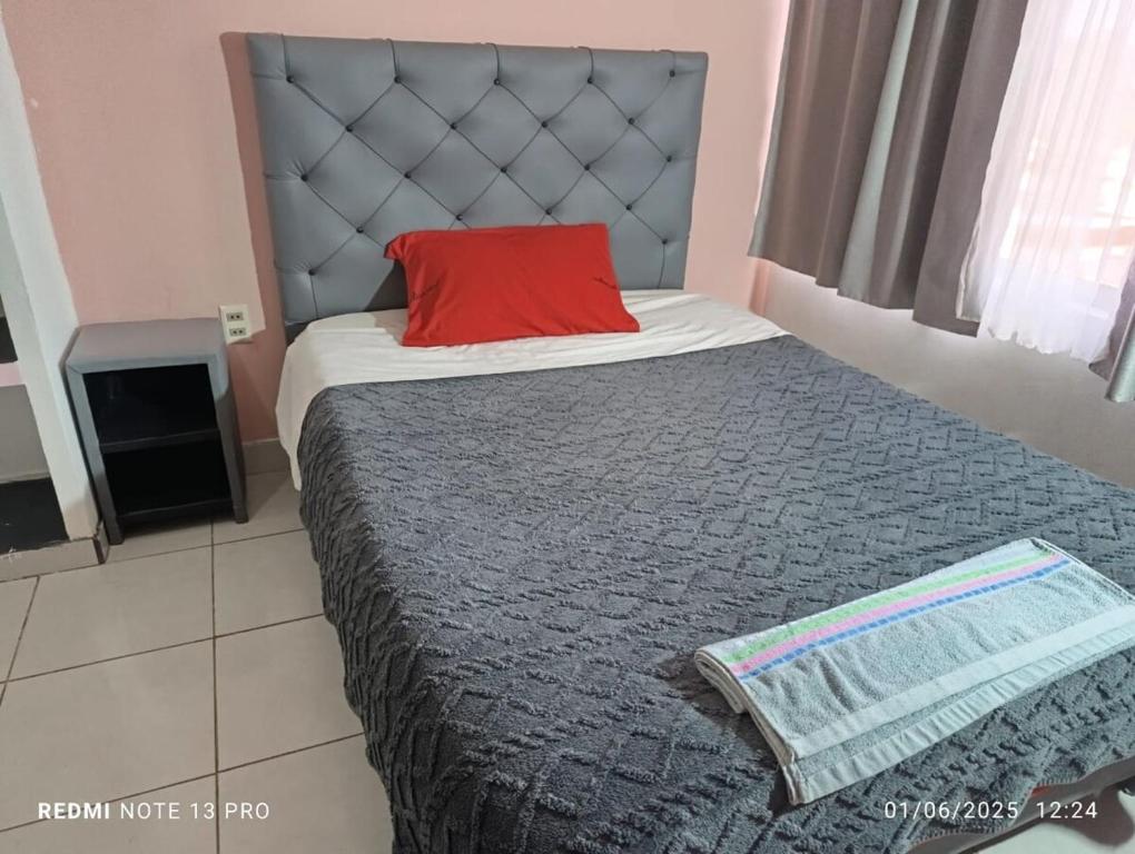 Cozy Retreat Walk Everywhere - 4