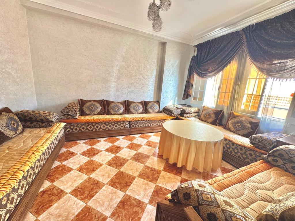 Apartment 5 min Corniche, Nador