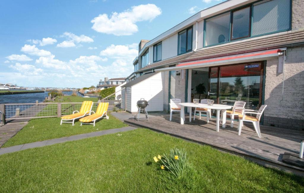 Nice Home In Lemmer With Wifi, Lemmer