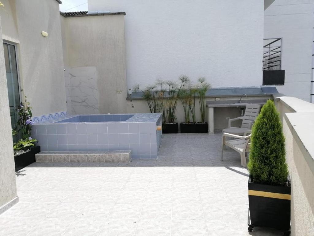 Stylish Studio with Stunning Views in Prime Location - 5