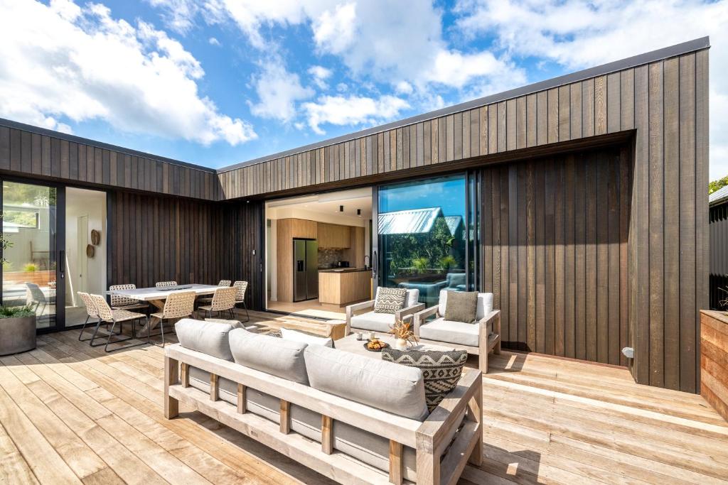 Wavesong Oceans 11, Onetangi - Be My Guest Waiheke, Waiheke Island