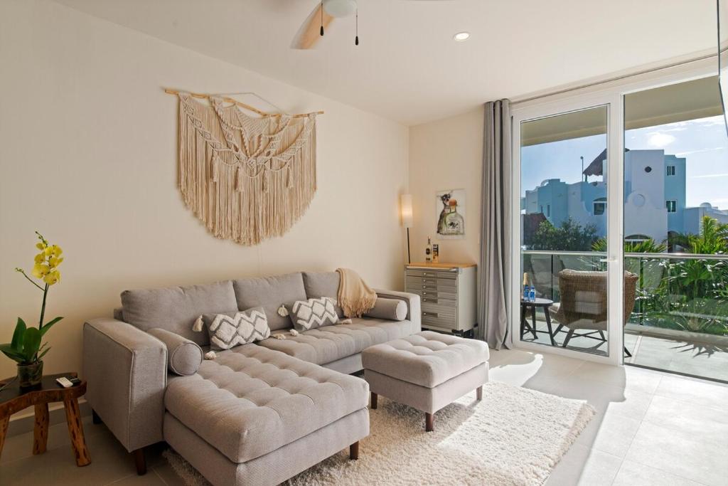 Akumal Seaside Ocean View Beach Access Rooftop Pools, Akumal