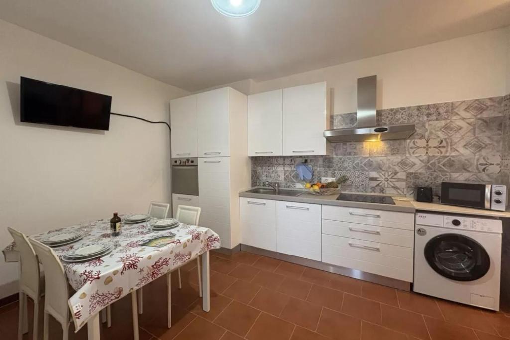 Bright flat near the beaches of Lu Bagnu - 2