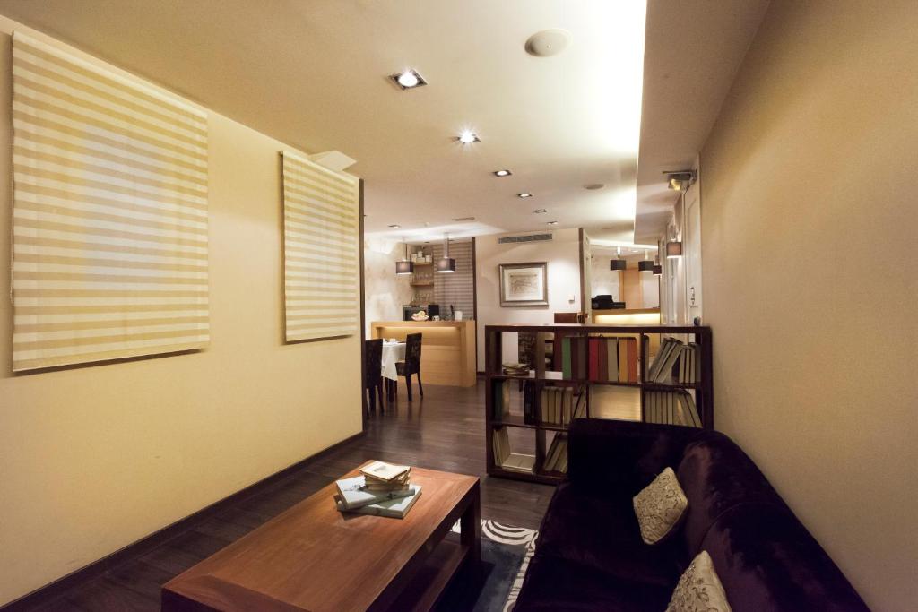 フロント・ロビー