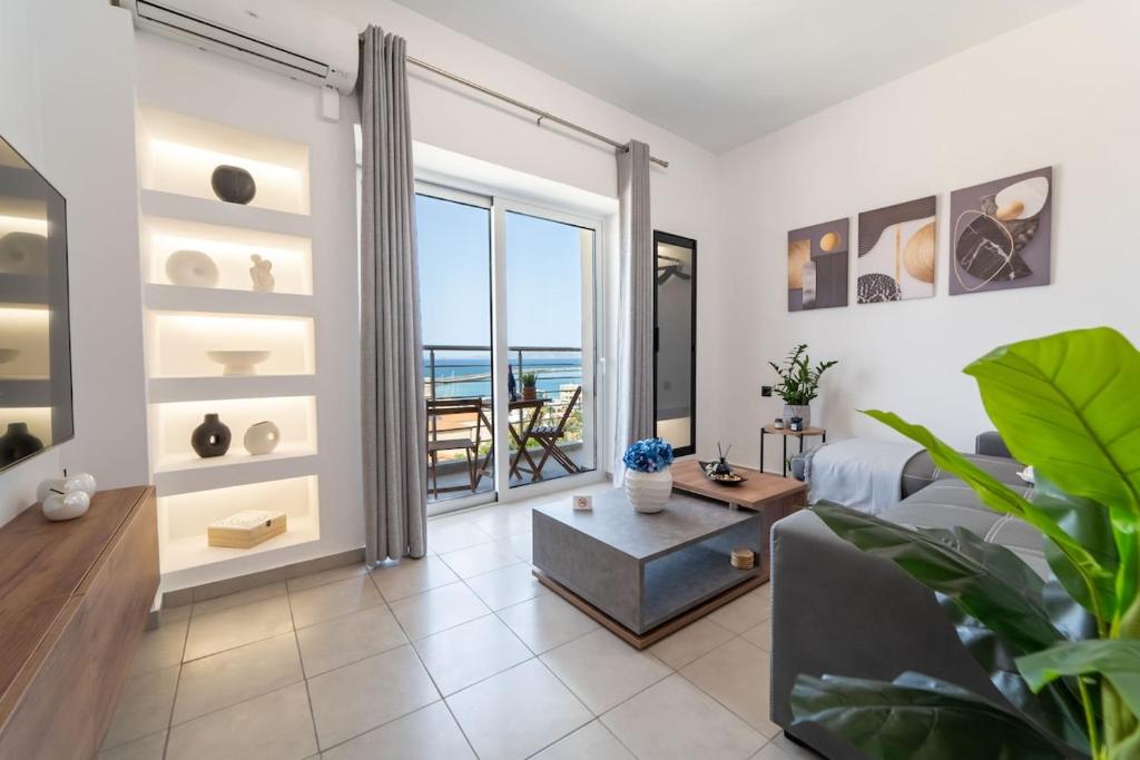 Aura Apartment with view in Venetian Port, Heráklion