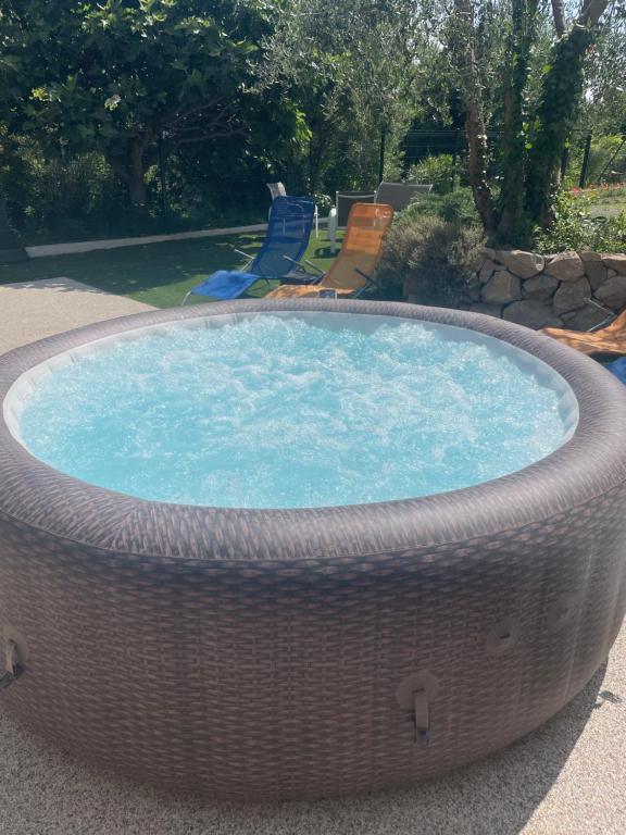 Appartement dans villa 4 personnes avec jacuzzi au calme - 5