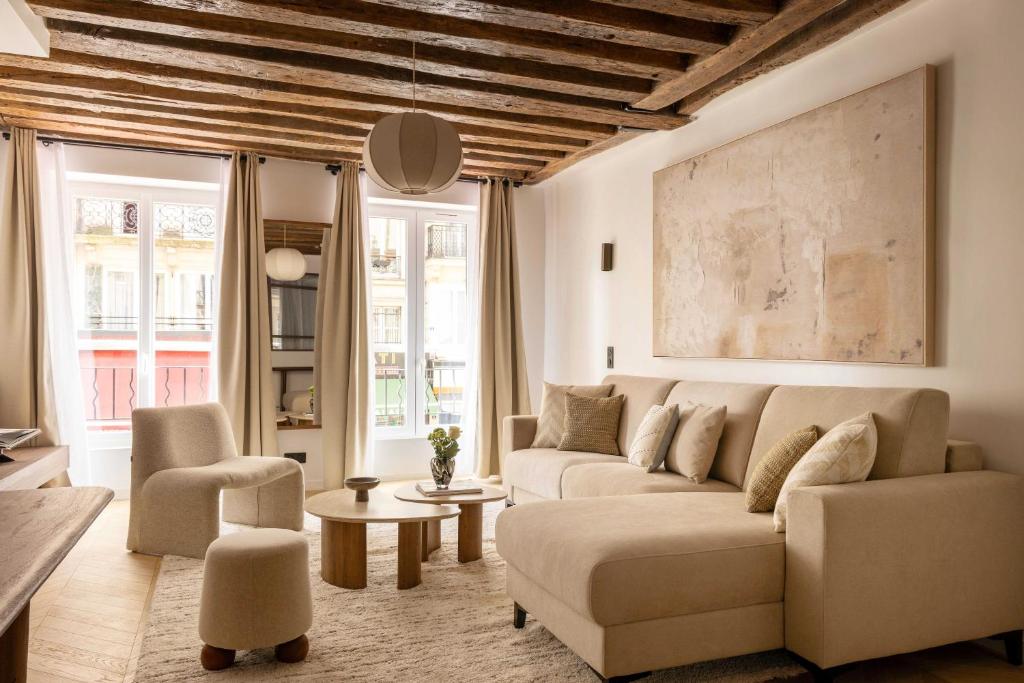 chic A C central apt - 2bdr 6p - faubourg s denis - 2