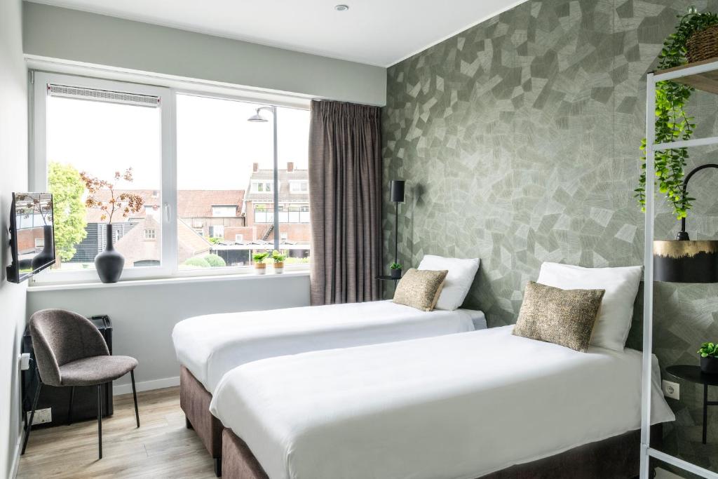 Luxury Suite W Wifi & Private Bath, Raamsdonksveer