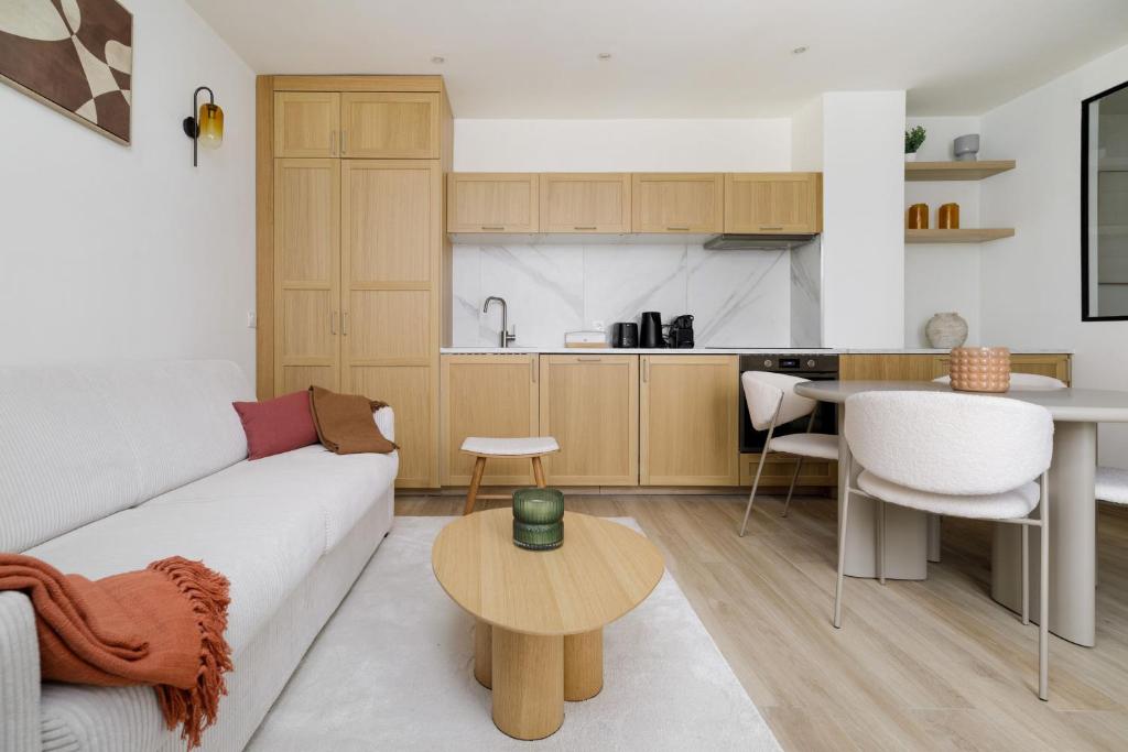 Modern apartment next to Saint Germain 4PAX - 2