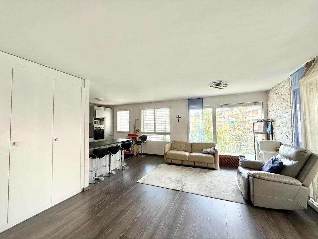 Appartement contemporain 3 pièces et demi - 1