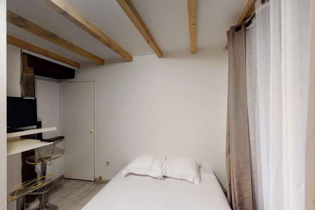 Le Veyrier - Small studio for 2 people in the heart of the old town - 4