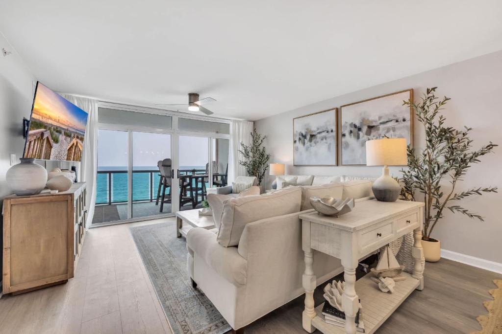 All New Oceanfront Luxury w Lazy River, Myrtle Beach