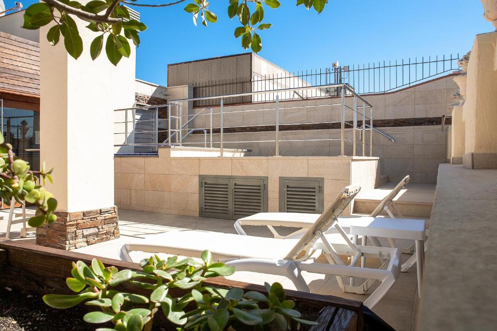 Ciutat Vella — Hotel building in Barcelona, Catalonia