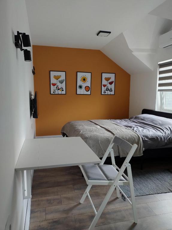 Top 4 Sobe, Rooms - Near the airport, Niš