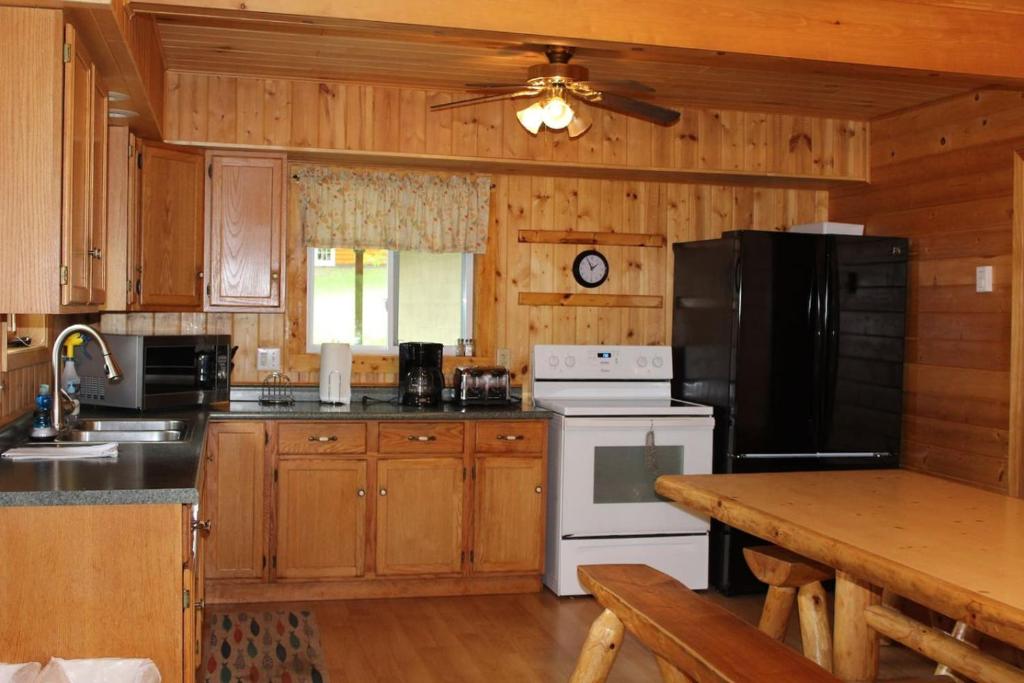 Cabin 12, Deer River