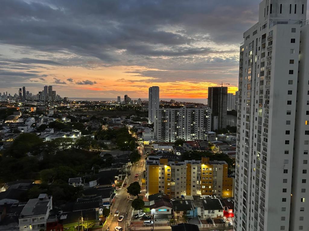 TorrePrimiCondo#2205 - 2