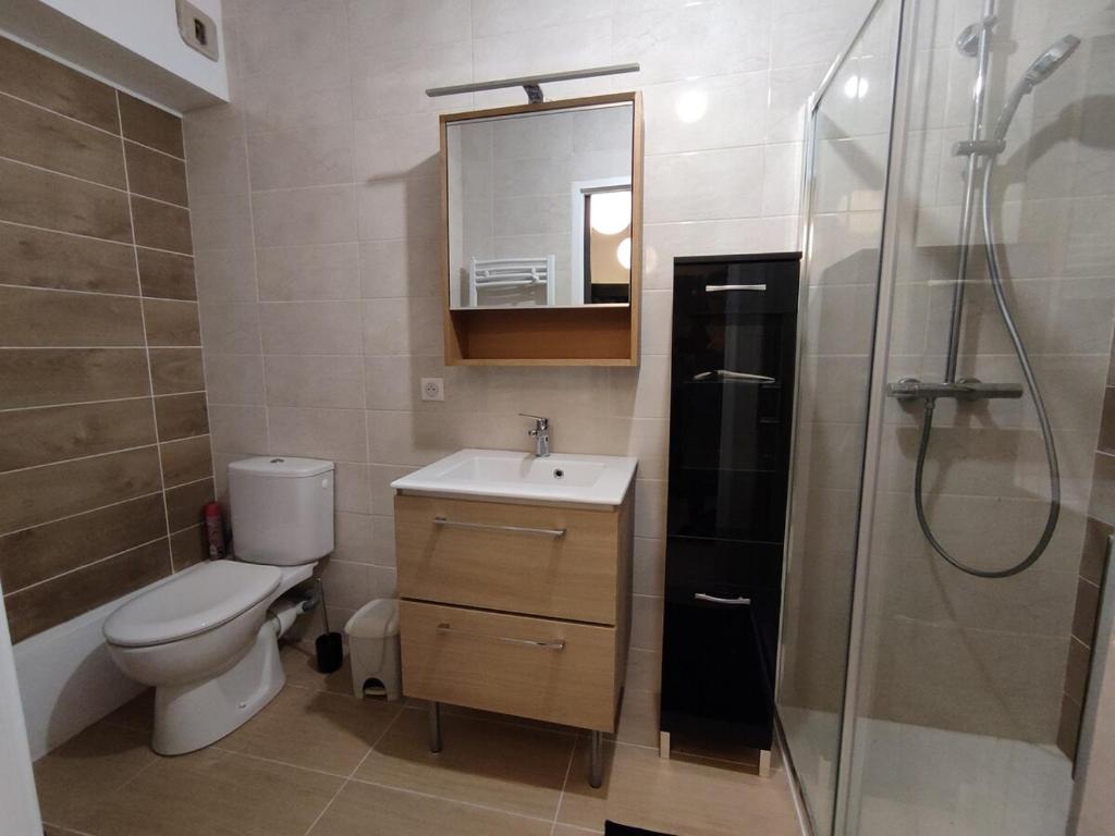 Lapacca Apartment for 3 people, individual garage, close to train station - 2