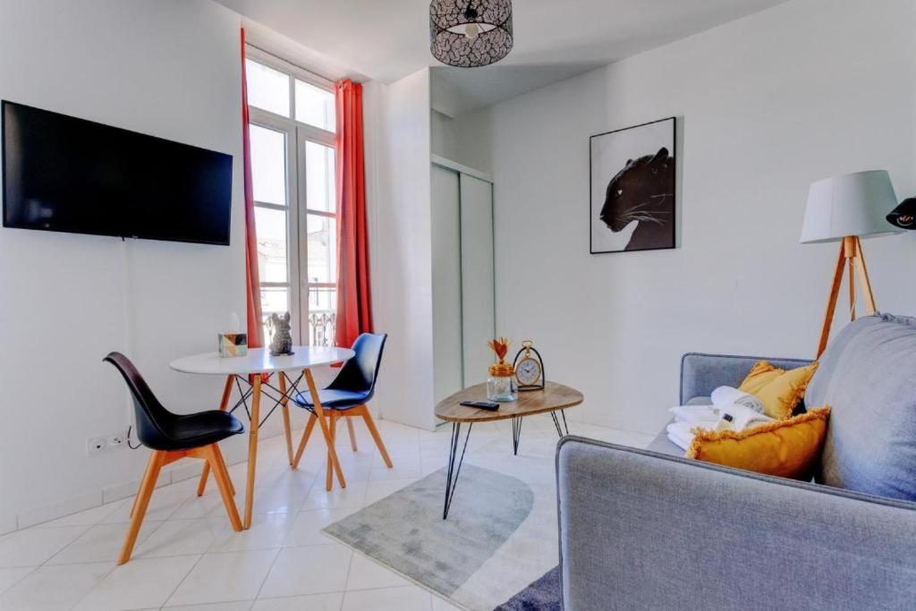LA PANTHERE studio design central et calme, idéal pour un séjour en couple ou congrès - 4