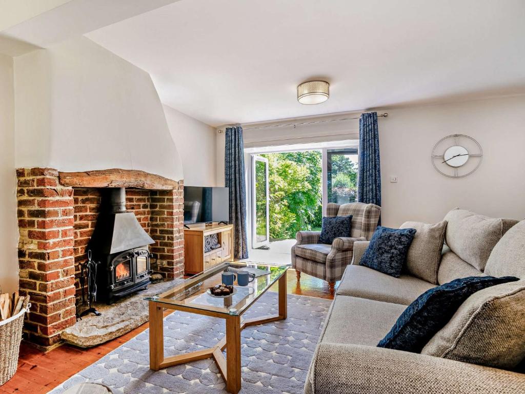 3 Bed in Abbotsbury 92414, Frome Vauchurch