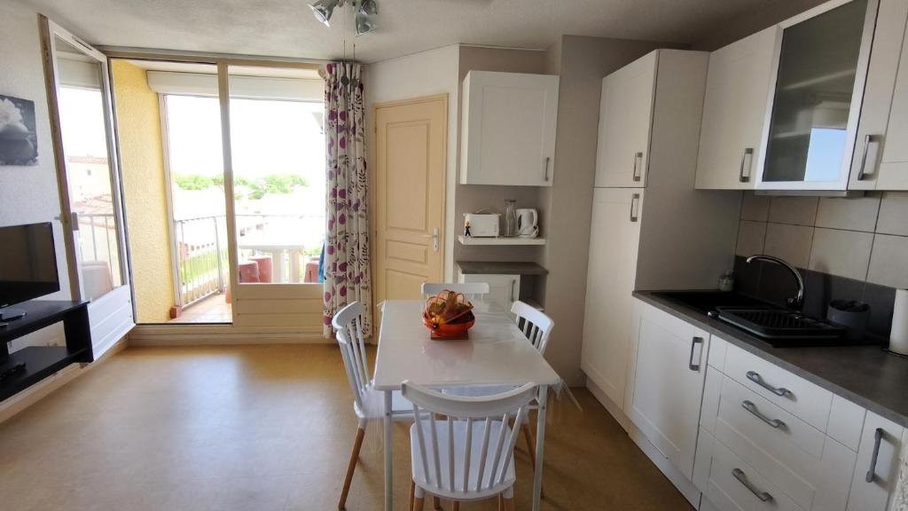 Saint Pierre la mer - Logement climatisé - T2 cabine proche de la grande plage - 2