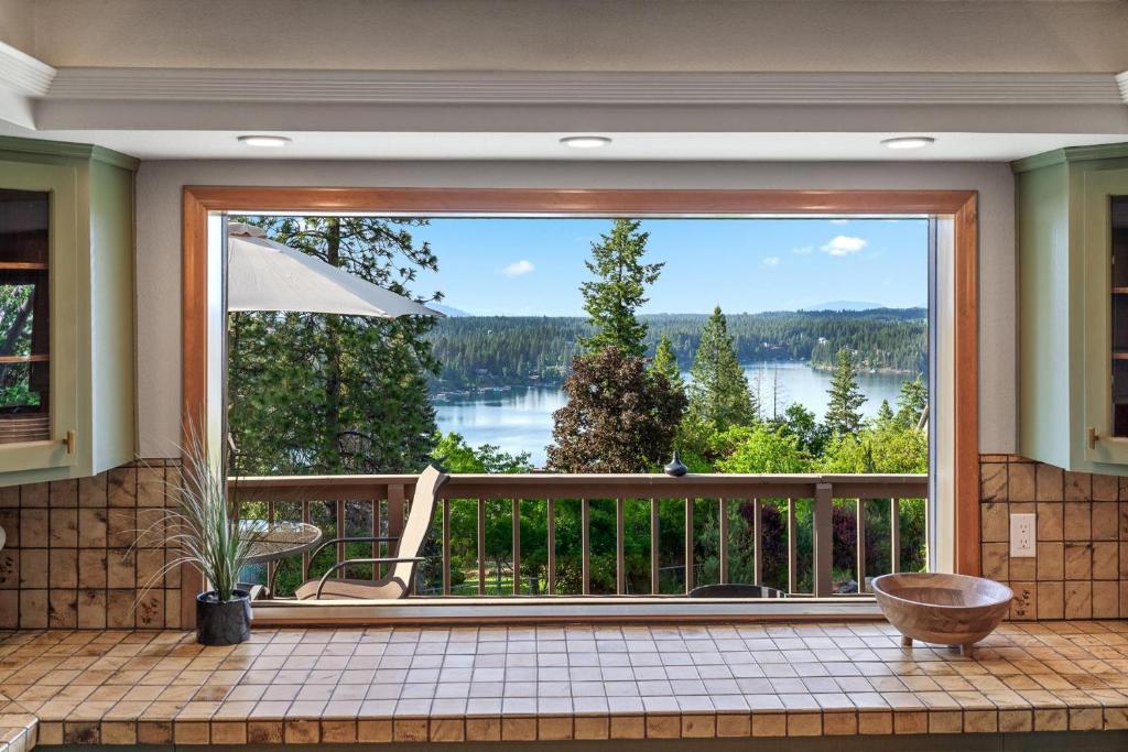 2891 Lookout, Coeur d'Alene
