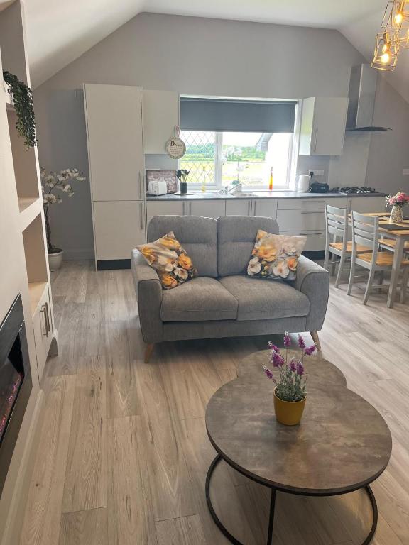 The Old Forge, Hollymount