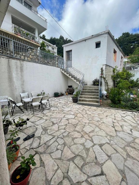 Cool room in Authentic Montenegro House - 3