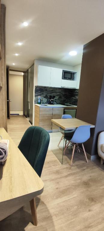 Cozy Loft -Theatron -Royal -Center - Movistar Arena - 4