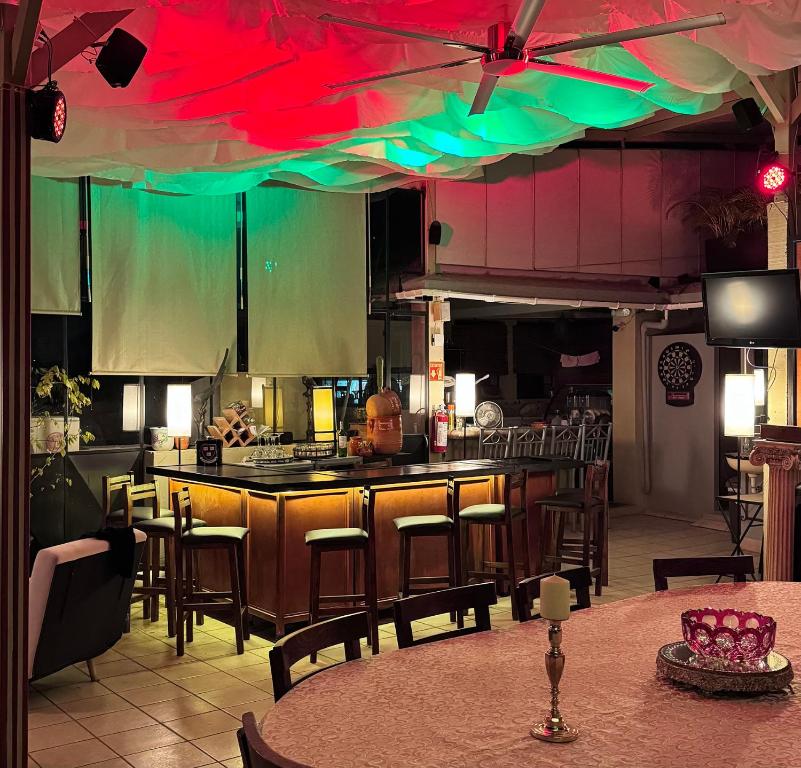 La Perla Hotel Boutique B&B - 3