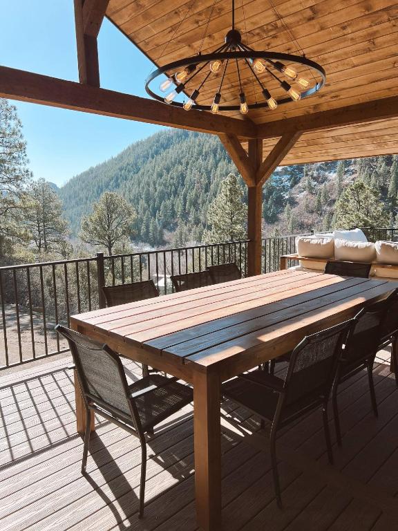 Breathtaking View 12 Min to Downtown, Durango