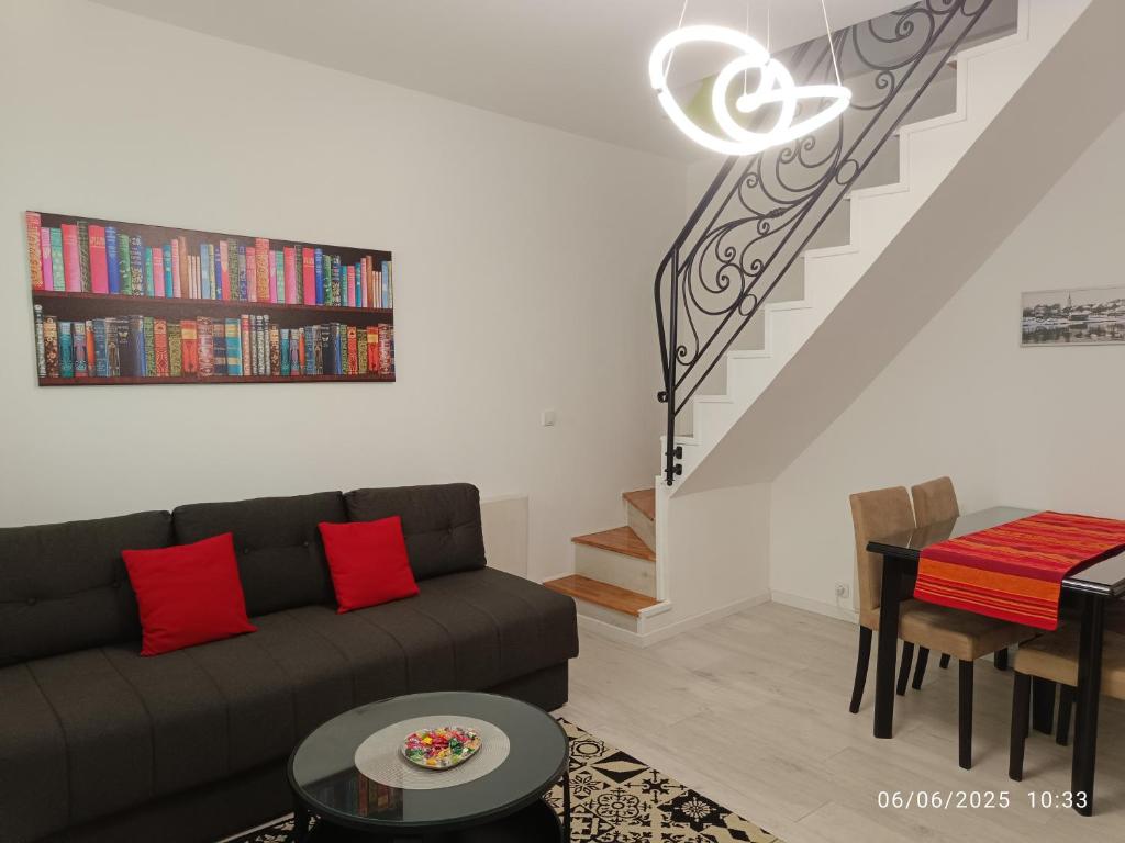 Zemun Central, Zemun