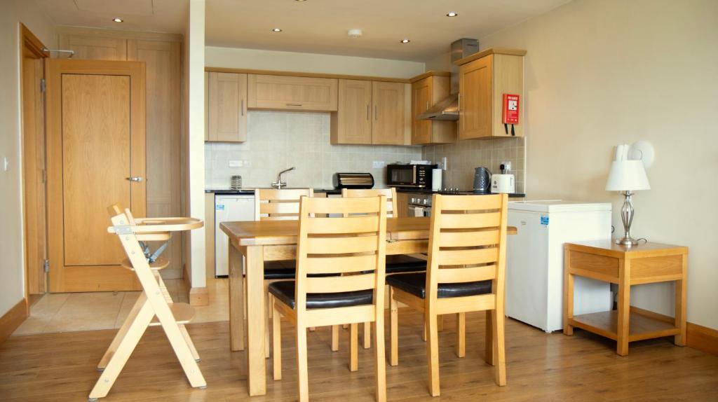 St Angela's Lakeside Aparthotel SALA