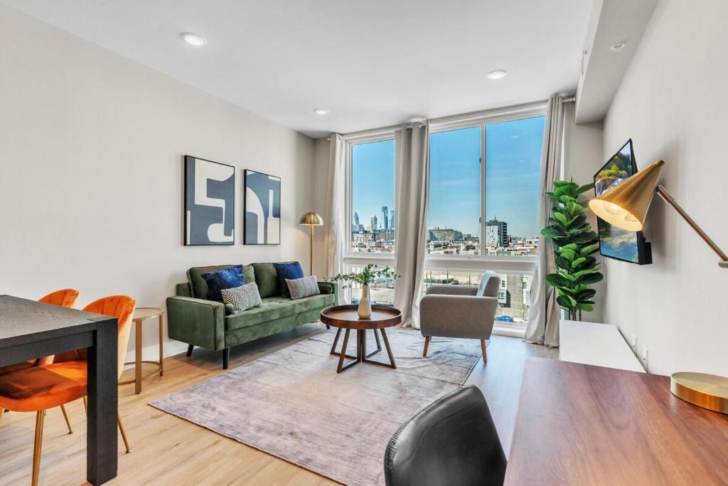 Serene 1BD Escape - Stunning City Views!, Filadelfie