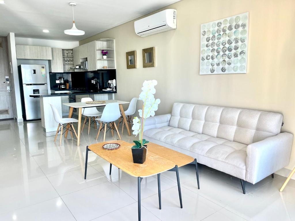 by Calamari Homes - Infinitum 3302 Bocagrande - 3