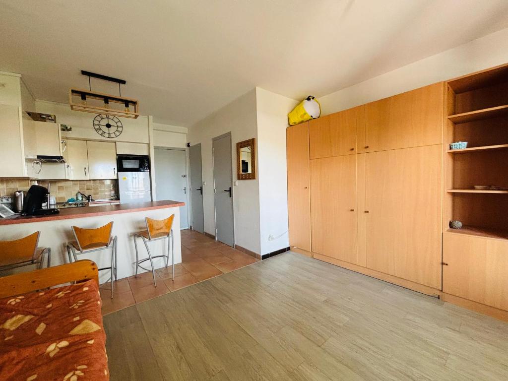 Studio 2 personnes avec terrasse proche plage - FR-1-309-508 - 5